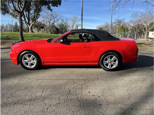 2013 Ford Mustang V6