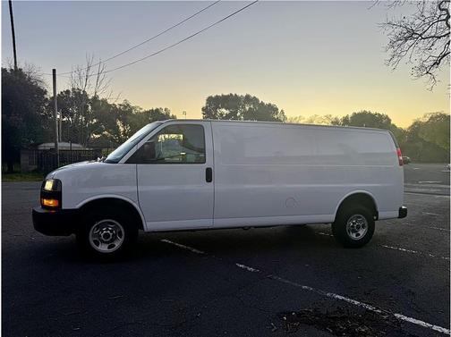 2019 GMC Savana 3500 Work Van