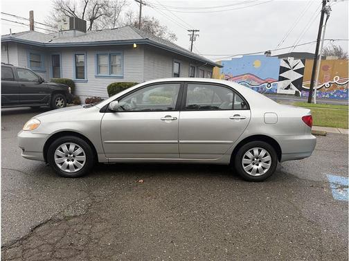 Silver 2004 Toyota Corolla CE