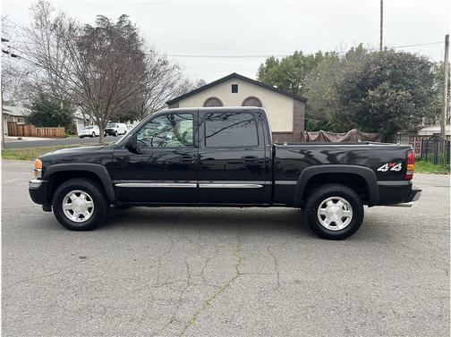 2006 GMC Sierra 1500 SL Crew Cab