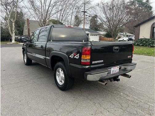 2006 GMC Sierra 1500 SL Crew Cab