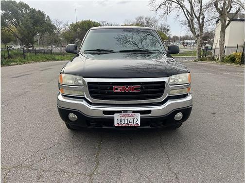 2006 GMC Sierra 1500 SL Crew Cab
