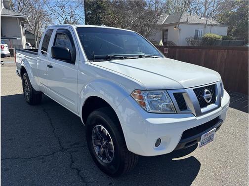 2016 Nissan Frontier Desert Runner
