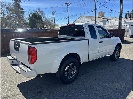 2016 Nissan Frontier Desert Runner