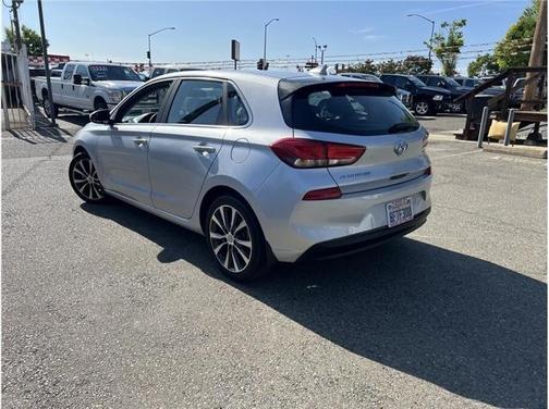 2018 Hyundai Elantra GT Base