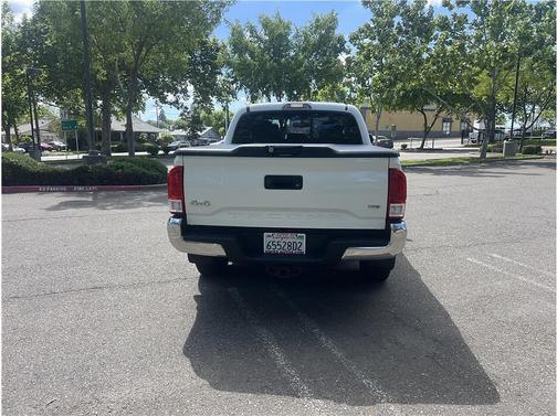 2017 Toyota Tacoma SR5