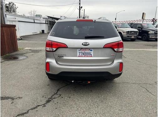 2014 Kia Sorento LX