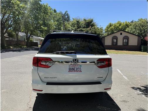 White 2019 Honda Odyssey Touring