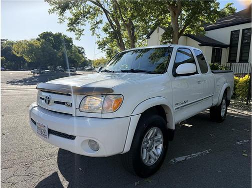 White 2005 Toyota Tundra Limited