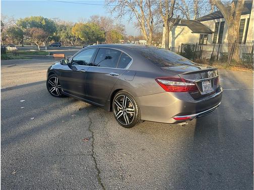 2017 Honda Accord Touring V6