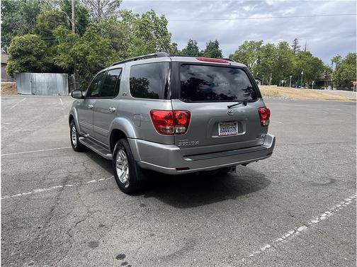 Gray 2006 Toyota Sequoia SR5