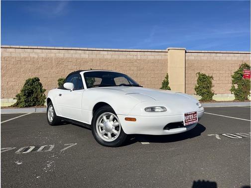 1992 Mazda MX-5 Miata Convertible