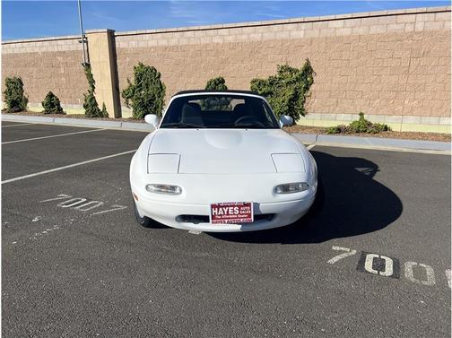 1992 Mazda MX-5 Miata Convertible