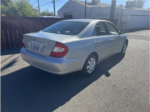 2003 Toyota Camry LE