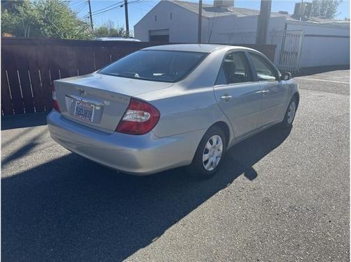 2003 Toyota Camry LE