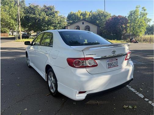 White 2013 Toyota Corolla S