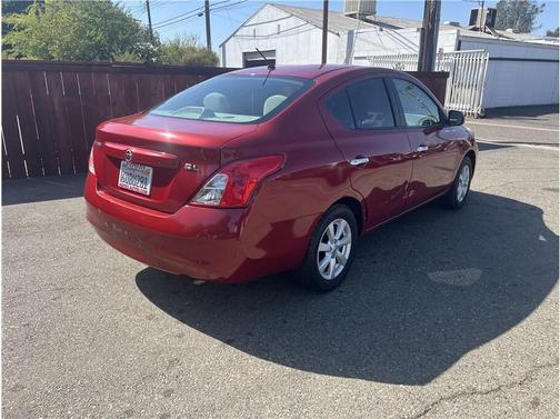 2012 Nissan Versa 1.6 S