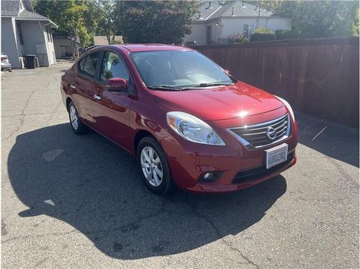 2012 Nissan Versa 1.6 S