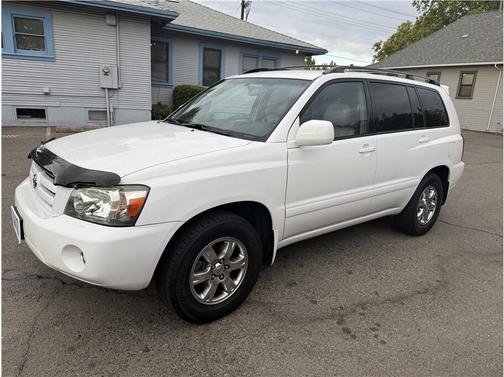 2004 Toyota Highlander Base