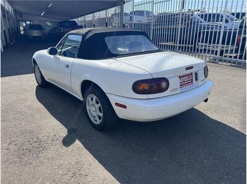 1994 Mazda MX-5 Miata Convertible