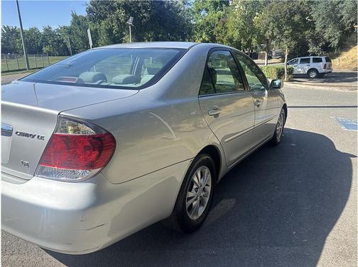 Silver 2005 Toyota Camry LE V6