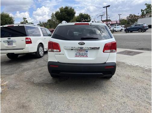 2012 Kia Sorento LX