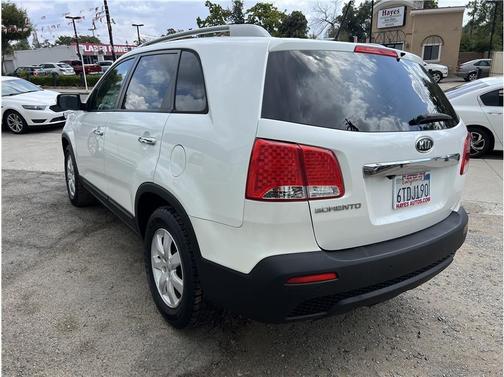 2012 Kia Sorento LX