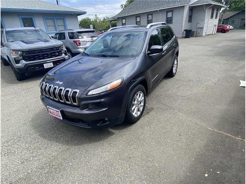 2015 Jeep Cherokee Sport