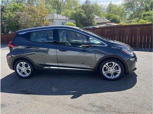 2017 Chevrolet Bolt EV LT