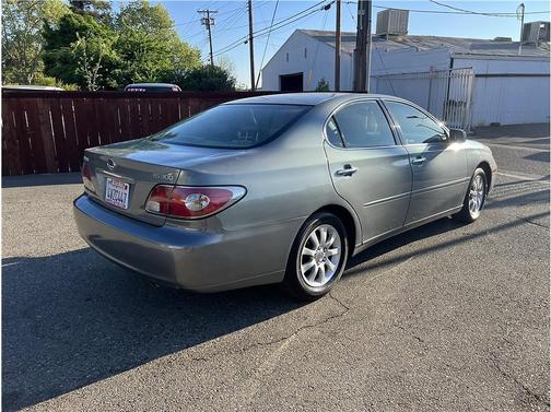 2002 Lexus ES 300 Base
