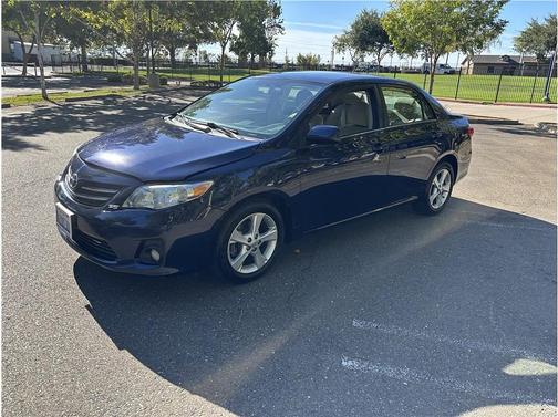 Blue 2013 Toyota Corolla LE