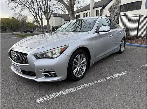 2014 INFINITI Q50 Premium