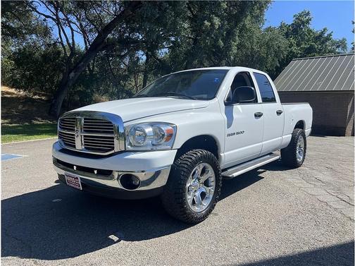 White 2007 Dodge Ram 1500 SLT Quad Cab