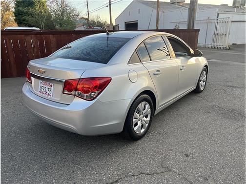 2012 Chevrolet Cruze LS