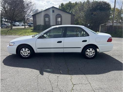2000 Honda Accord DX