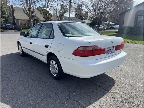 2000 Honda Accord DX