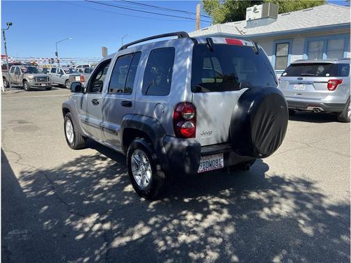 2004 Jeep Liberty Sport