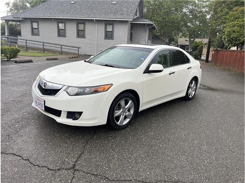 White 2010 Acura TSX 2.4