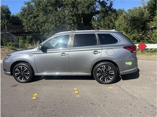 Gray 2018 Mitsubishi Outlander PHEV GT
