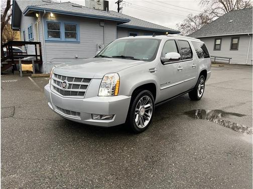 2013 Cadillac Escalade ESV Sport