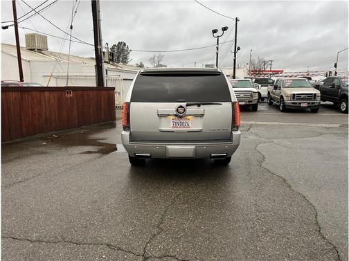 2013 Cadillac Escalade ESV Sport