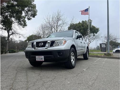 2014 Nissan Frontier S