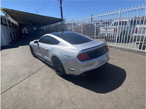 2019 Ford Mustang EcoBoost