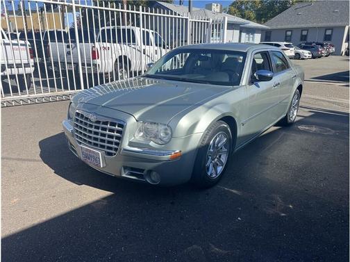 2006 Chrysler 300C Base