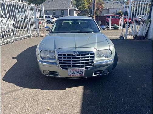 2006 Chrysler 300C Base
