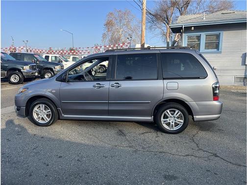 2004 Mazda MPV LX