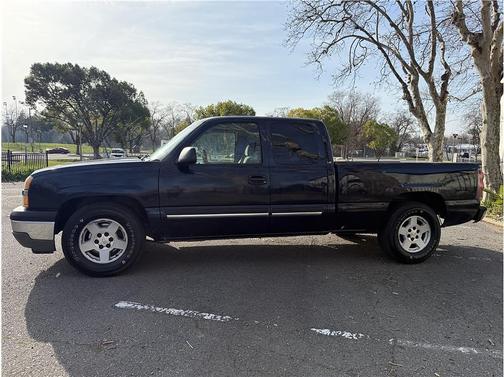 2005 Chevrolet Silverado 1500 LS Extended Cab