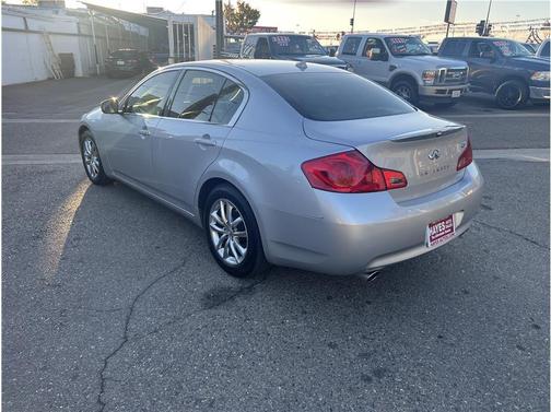 2009 INFINITI G37 Journey