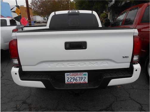 2018 Toyota Tacoma TRD Sport