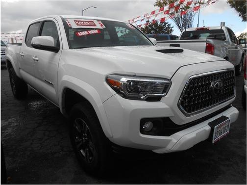 2018 Toyota Tacoma TRD Sport